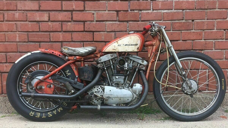Illustration for article titled Patina Is Good, and This Harley-Davidson Barn Find is the Proof